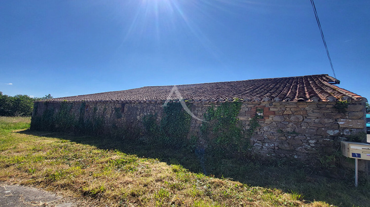 Ma-Cabane - Vente Maison SAINT-PIERRE-DES-ECHAUBROGNES, 215 m²