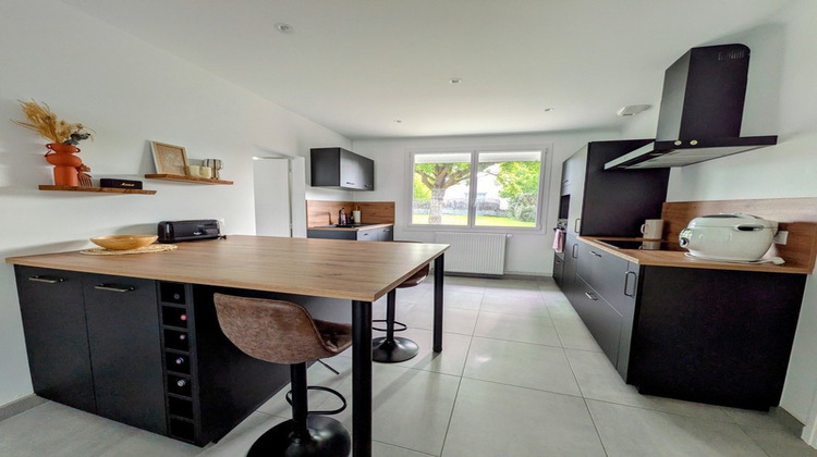 Ma-Cabane - Vente Maison SAINT PIERRE DES ECHAUBROGNES, 144 m²