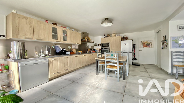 Ma-Cabane - Vente Maison Saint-Pierre-du-Chemin, 190 m²