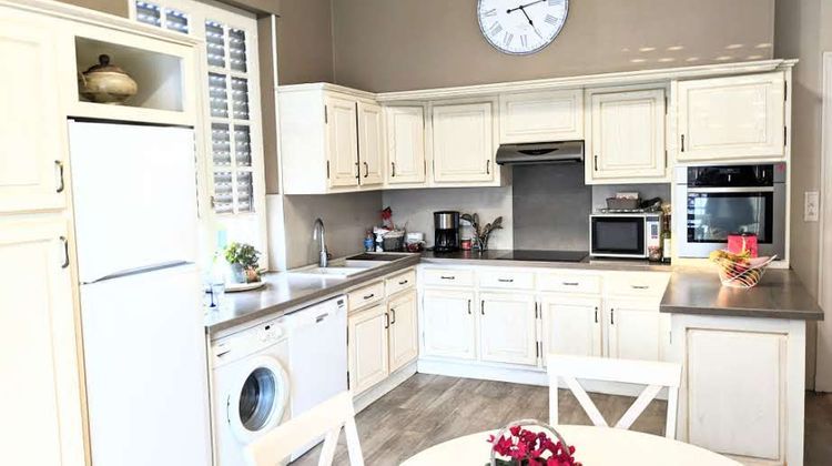 Ma-Cabane - Vente Maison Saint-Pierre-du-Mont, 388 m²