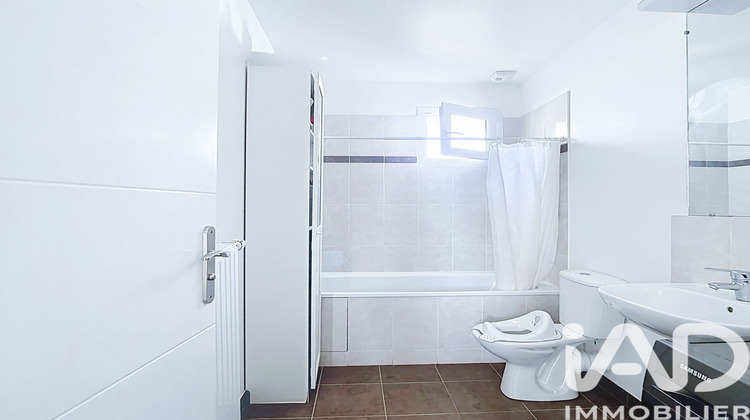 Ma-Cabane - Vente Maison Saint-Pierre-du-Perray, 64 m²