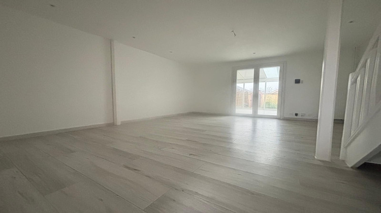 Ma-Cabane - Vente Maison Saint-Pierre-du-Perray, 90 m²