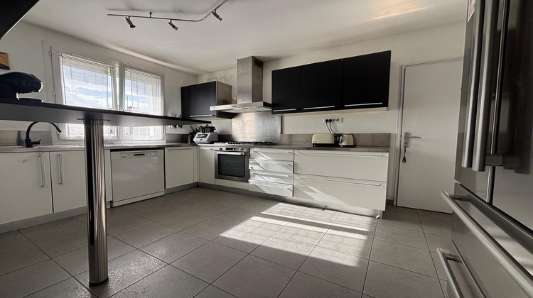 Ma-Cabane - Vente Maison Saint-Pierre-du-Perray, 124 m²