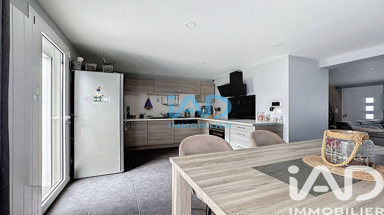 Ma-Cabane - Vente Maison Saint-Pierre-du-Perray, 82 m²