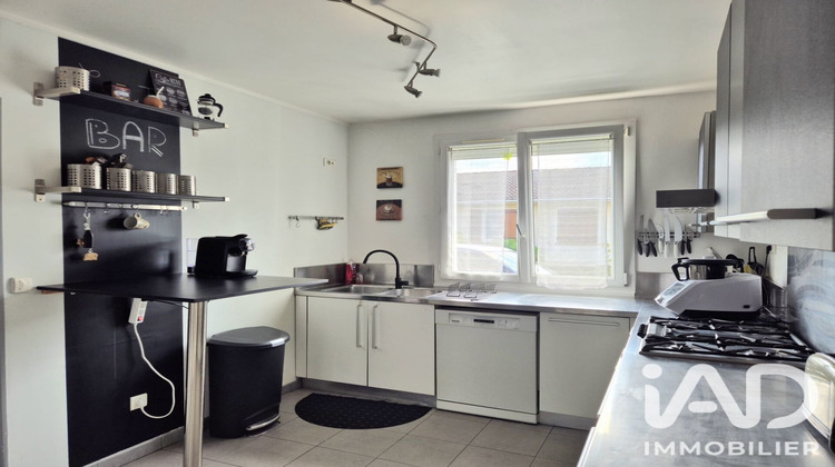 Ma-Cabane - Vente Maison Saint-Pierre-du-Perray, 138 m²