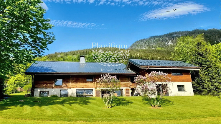 Ma-Cabane - Vente Maison Saint-Pierre-en-Faucigny, 193 m²