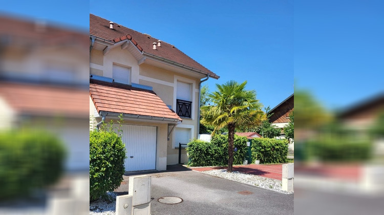 Ma-Cabane - Vente Maison SAINT PIERRE EN FAUCIGNY, 80 m²