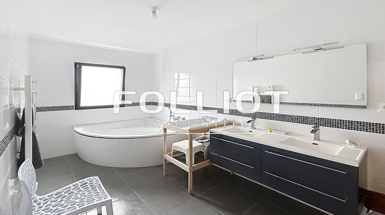 Ma-Cabane - Vente Maison SAINT-PIERRE-LANGERS, 130 m²