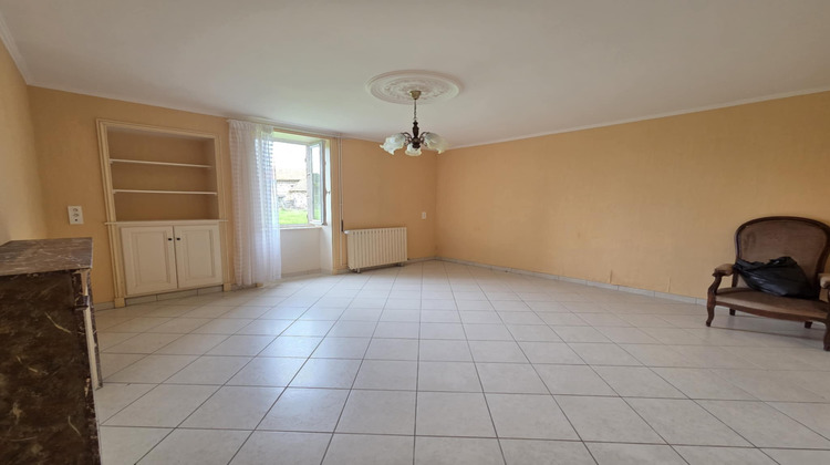 Ma-Cabane - Vente Maison Saint-Pierre-Laval, 102 m²