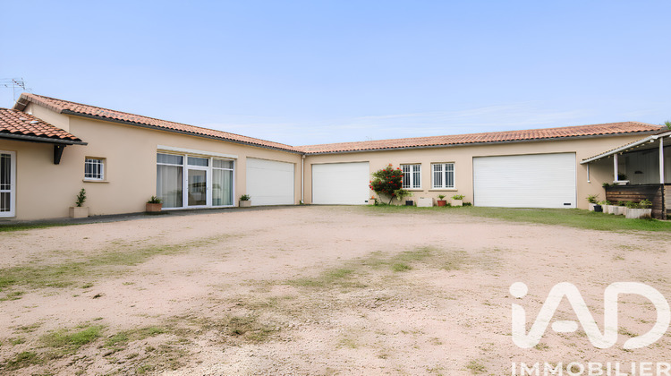 Ma-Cabane - Vente Maison Saint-Pierre-Laval, 344 m²