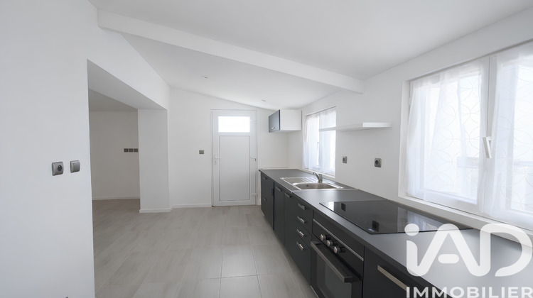 Ma-Cabane - Vente Maison Saint-Pierre-Laval, 61 m²