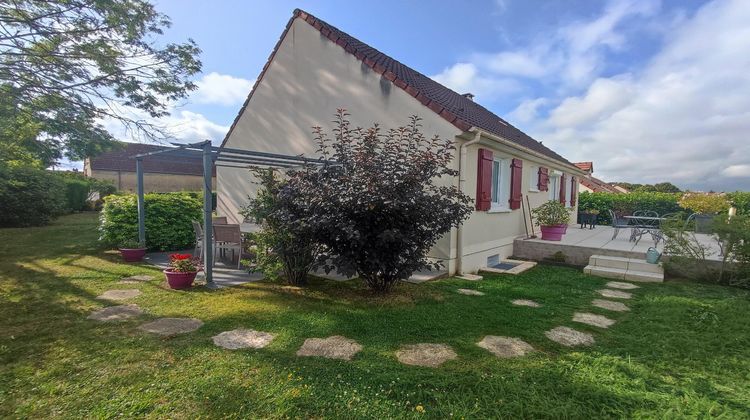 Ma-Cabane - Vente Maison Saint-Pierre-le-Moûtier, 70 m²