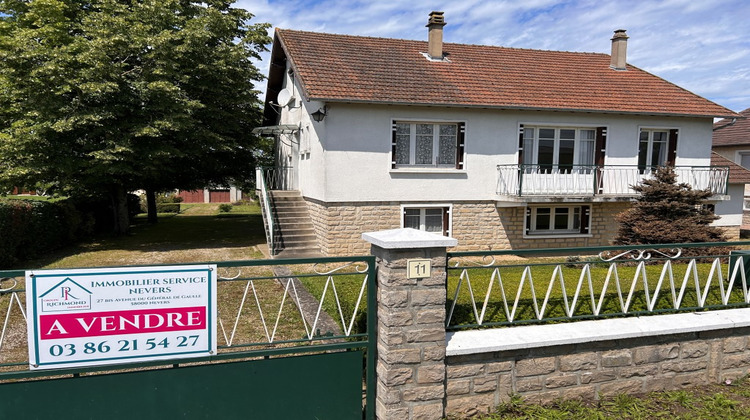 Ma-Cabane - Vente Maison SAINT-PIERRE-LE-MOUTIER, 133 m²