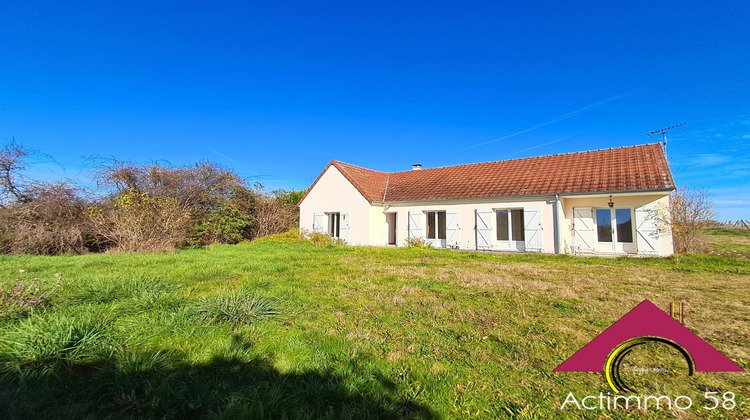 Ma-Cabane - Vente Maison Saint-Pierre-le-Moûtier, 171 m²