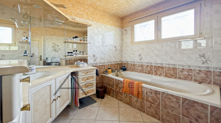Ma-Cabane - Vente Maison SAINT-PIERRE-LES-ELBEUF, 100 m²