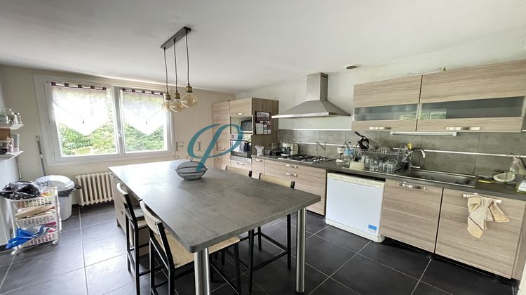 Ma-Cabane - Vente Maison Saint-Pierre-Montlimart, 77 m²