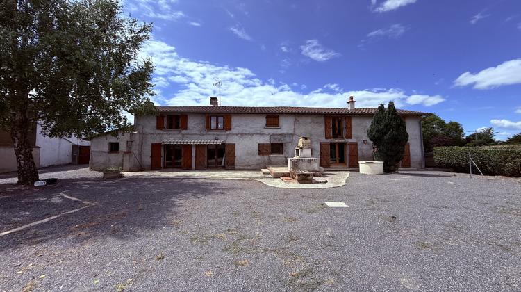 Ma-Cabane - Vente Maison Saint-Priest-Bramefant, 185 m²