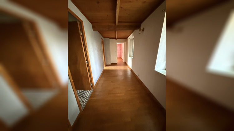 Ma-Cabane - Vente Maison Saint-Priest-Bramefant, 185 m²