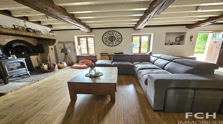Ma-Cabane - Vente Maison Saint-Priest-Bramefant, 190 m²