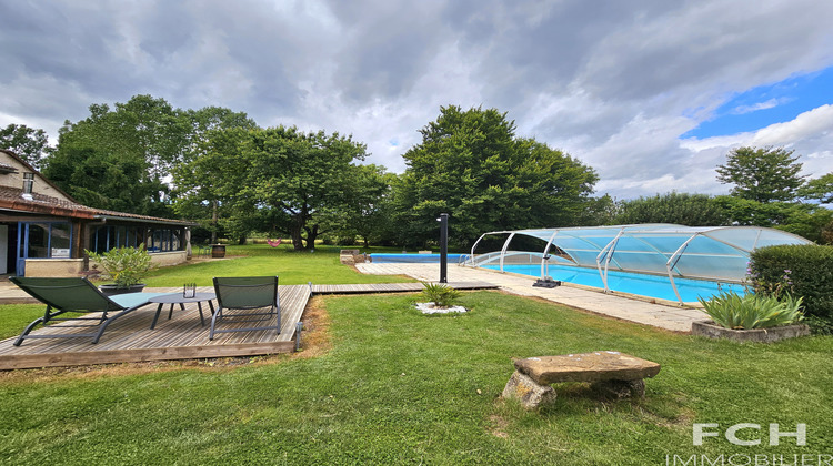 Ma-Cabane - Vente Maison Saint-Priest-Bramefant, 190 m²