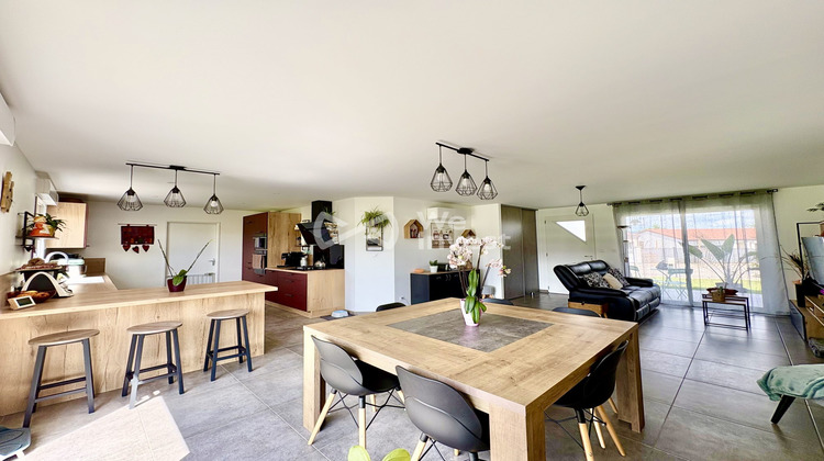 Ma-Cabane - Vente Maison Saint-Priest-Bramefant, 105 m²
