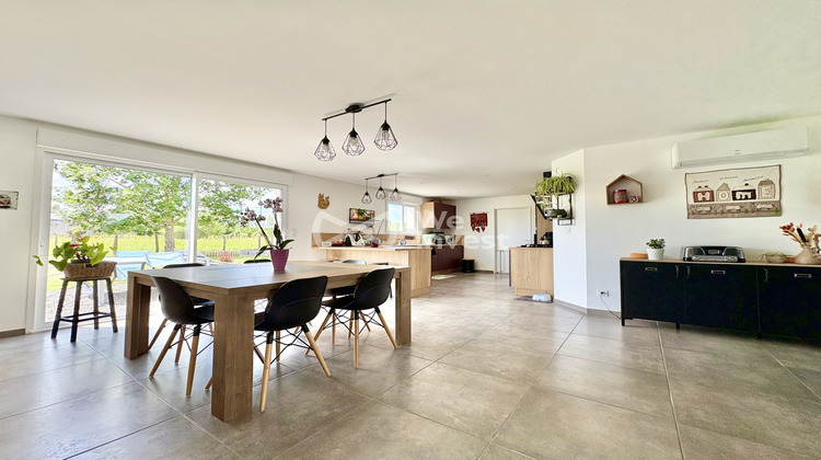 Ma-Cabane - Vente Maison Saint-Priest-Bramefant, 105 m²
