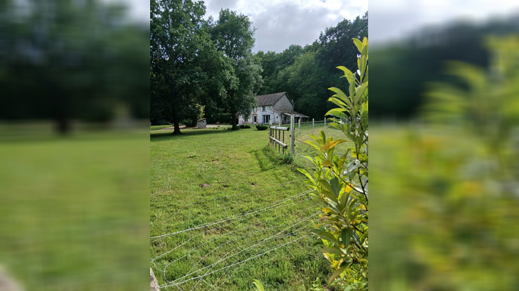 Ma-Cabane - Vente Maison Saint-Priest-Bramefant, 160 m²