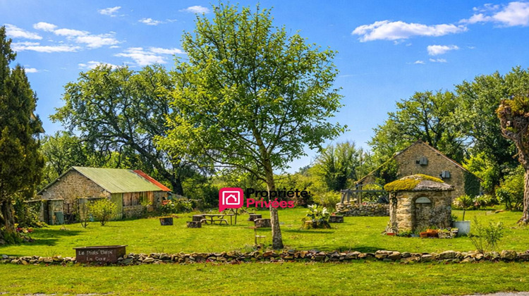 Ma-Cabane - Vente Maison SAINT PRIEST DES CHAMPS, 200 m²