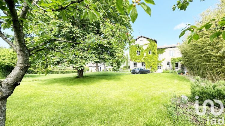 Ma-Cabane - Vente Maison Saint-Priest-en-Jarez, 272 m²