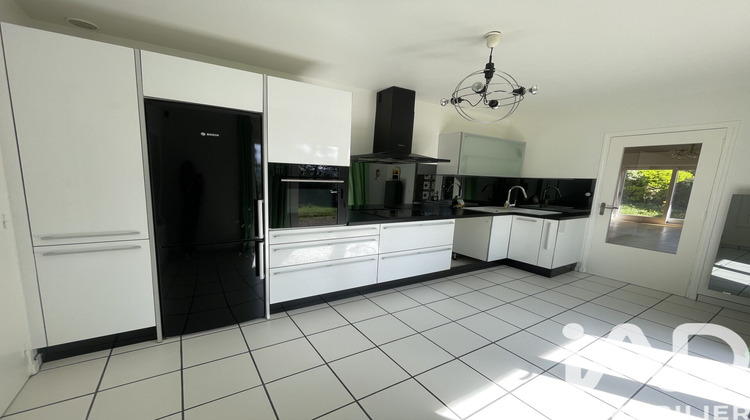 Ma-Cabane - Vente Maison Saint-Priest-en-Jarez, 160 m²