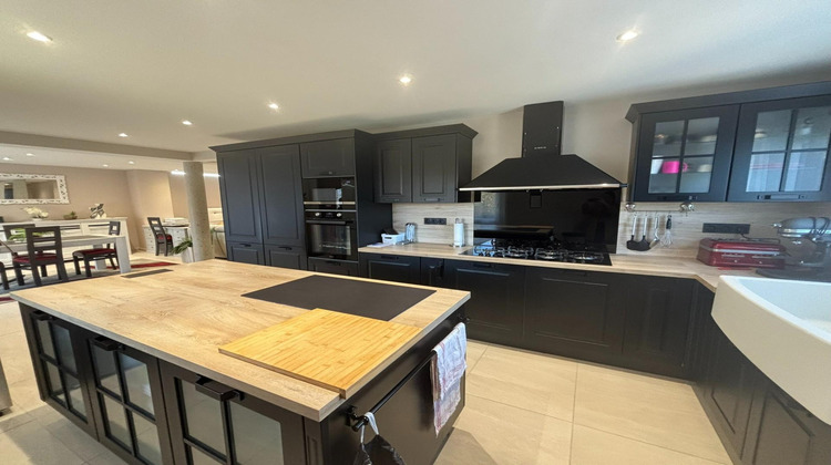 Ma-Cabane - Vente Maison Saint-Priest-la-Prugne, 222 m²