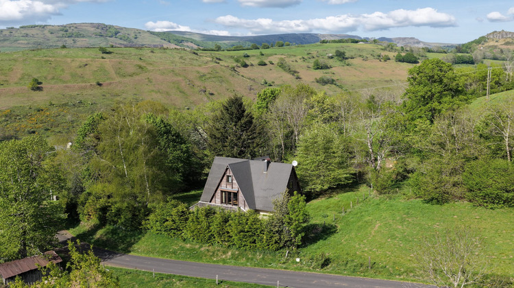 Ma-Cabane - Vente Maison Saint-Projet-de-Salers, 86 m²