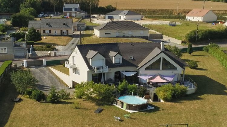 Ma-Cabane - Vente Maison SAINT-QUENTIN, 212 m²