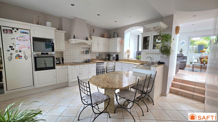 Ma-Cabane - Vente Maison Saint-Quentin, 191 m²