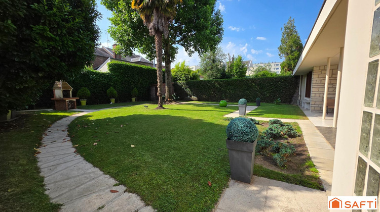 Ma-Cabane - Vente Maison Saint-Quentin, 199 m²