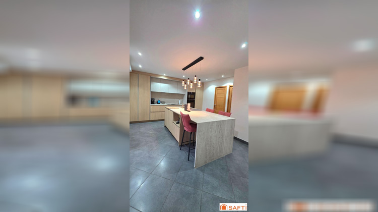 Ma-Cabane - Vente Maison Saint-Quentin, 230 m²