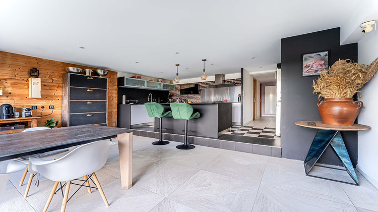 Ma-Cabane - Vente Maison SAINT-QUENTIN-FALLAVIER, 241 m²