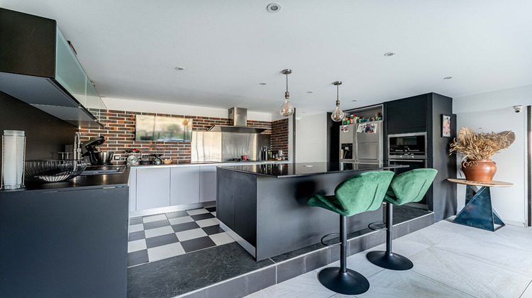 Ma-Cabane - Vente Maison SAINT-QUENTIN-FALLAVIER, 241 m²