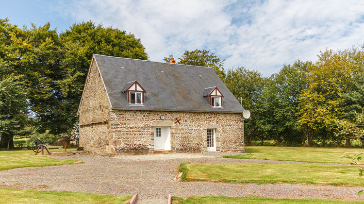 Ma-Cabane - Vente Maison SAINT-QUENTIN-LES-CHARDONNETS, 321 m²