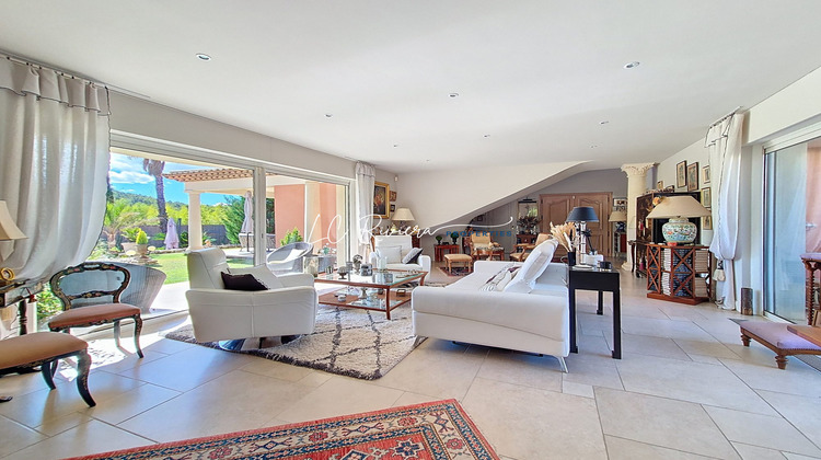 Ma-Cabane - Vente Maison Saint-Raphaël, 180 m²