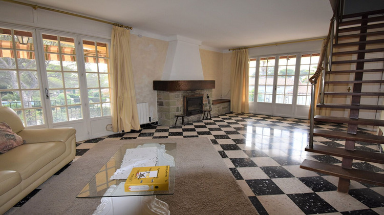 Ma-Cabane - Vente Maison SAINT-RAPHAEL, 203 m²