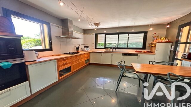 Ma-Cabane - Vente Maison Saint-Romain-Au-Mont-d'Or, 184 m²