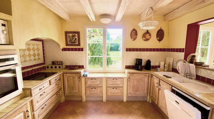 Ma-Cabane - Vente Maison SAINT-ROMAIN-DE-BENET, 260 m²