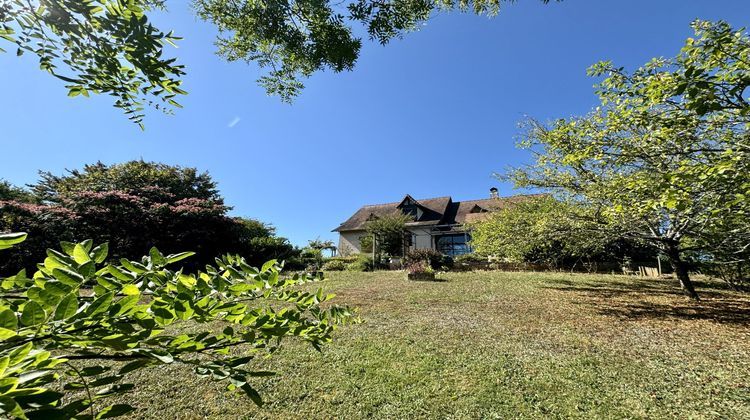 Ma-Cabane - Vente Maison Saint-Romain-et-Saint-Clément, 140 m²