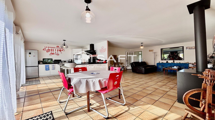 Ma-Cabane - Vente Maison Saint-Romain-la-Virvee, 130 m²