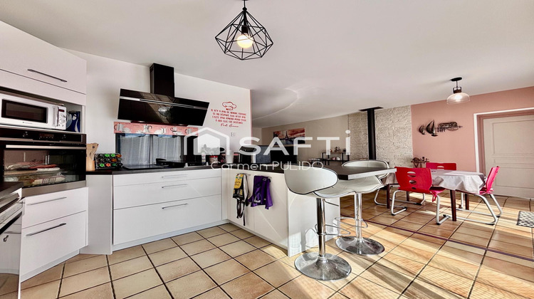 Ma-Cabane - Vente Maison Saint-Romain-la-Virvee, 130 m²