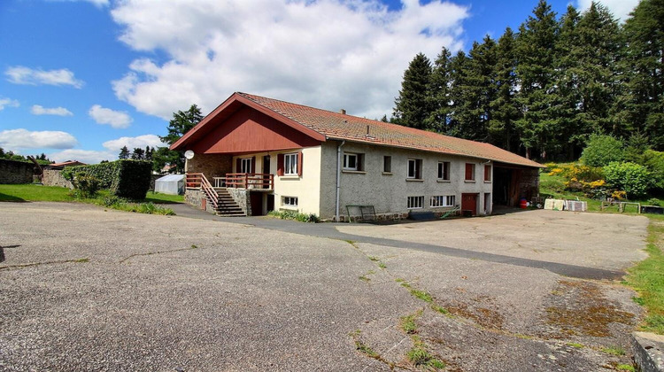 Ma-Cabane - Vente Maison SAINT ROMAIN LACHALM, 260 m²