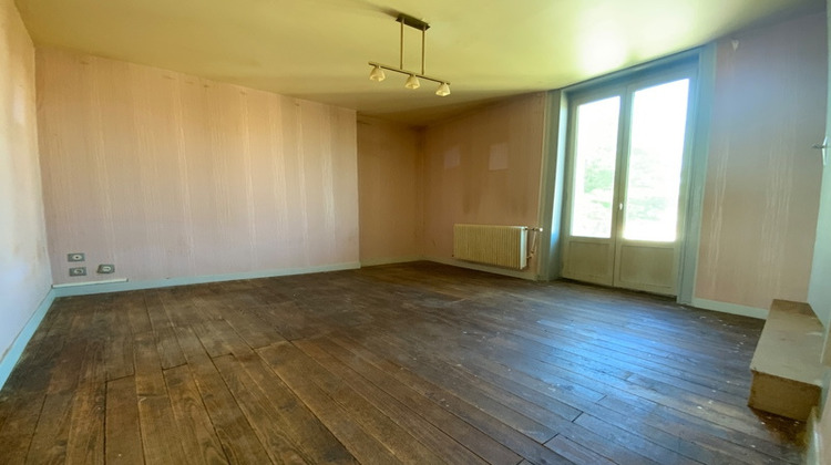 Ma-Cabane - Vente Maison SAINT ROMAIN LE PUY, 68 m²
