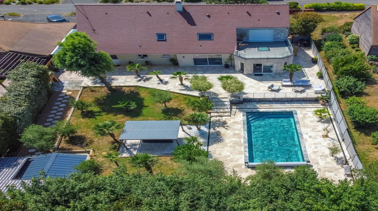 Ma-Cabane - Vente Maison SAINT SATURNIN, 260 m²