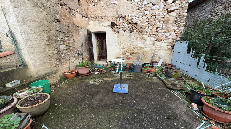 Ma-Cabane - Vente Maison Saint-Saturnin-de-Lucian, 70 m²